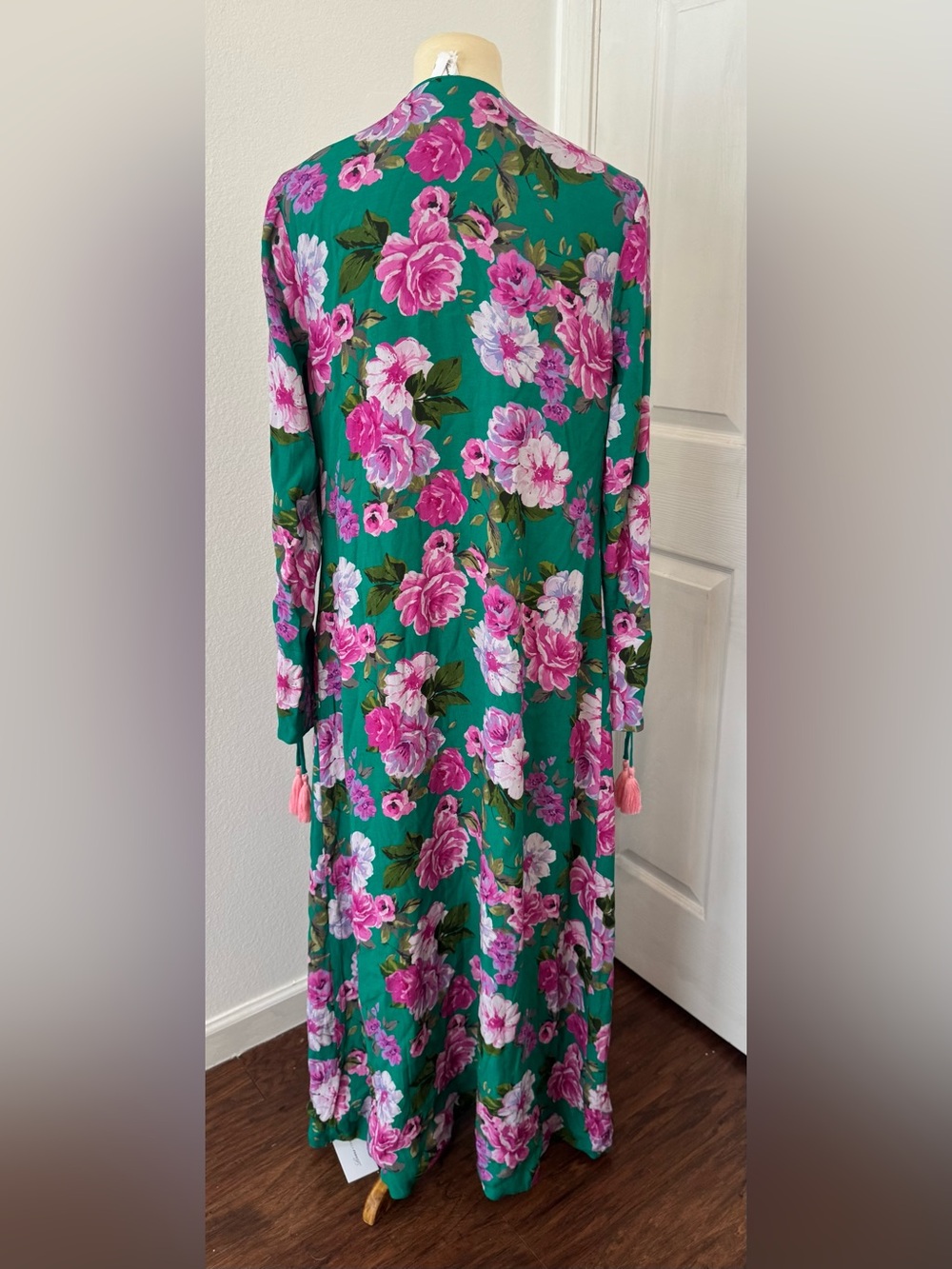 Lovers and Friends Ellis Robe Kelly Green Floral Cover Up Vacation Resort NWT XS - Picture 4 of 13
